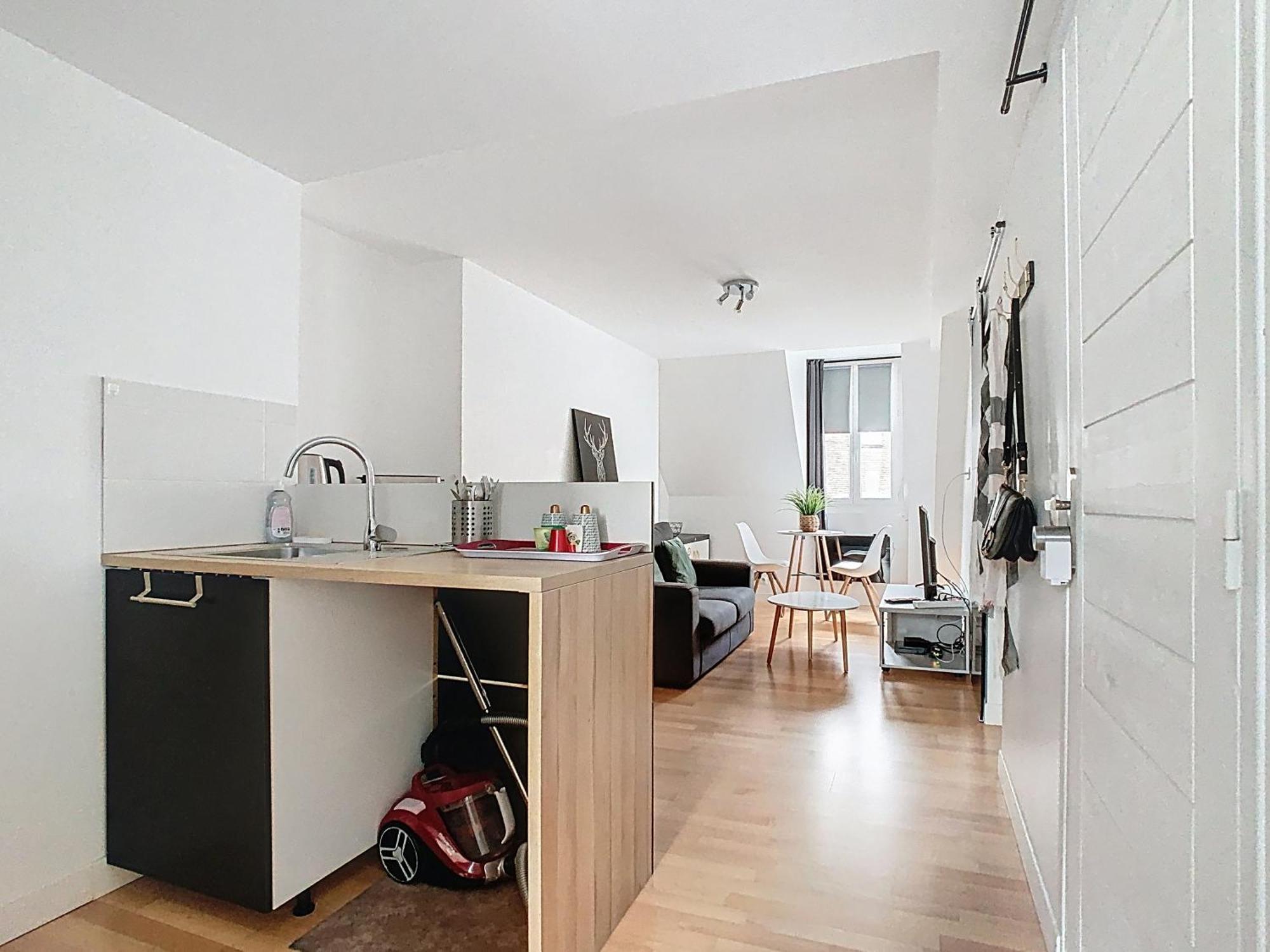 Le Briais Apartment Melun Exterior photo